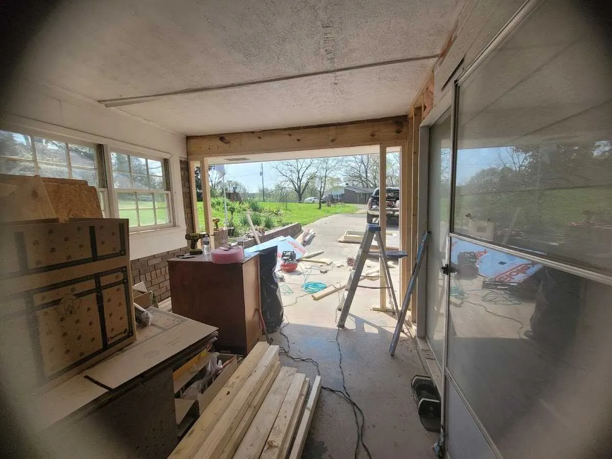 Air movers and dehumidifier for Drying & Dehumidification in Evansville